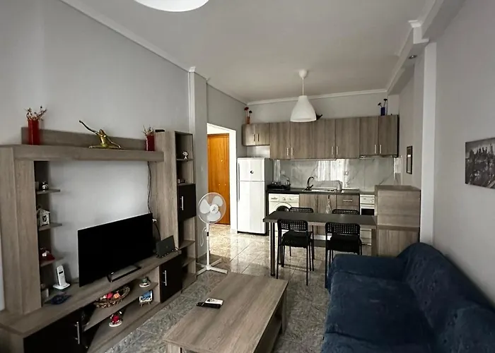 Ideally Situated Apartment.